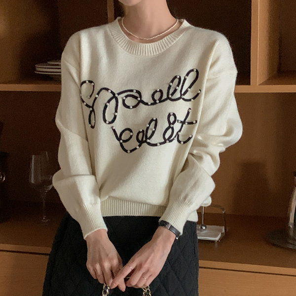 Whipping pearl lettering knit