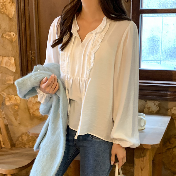 Rainy Freel Pintuck Blouse