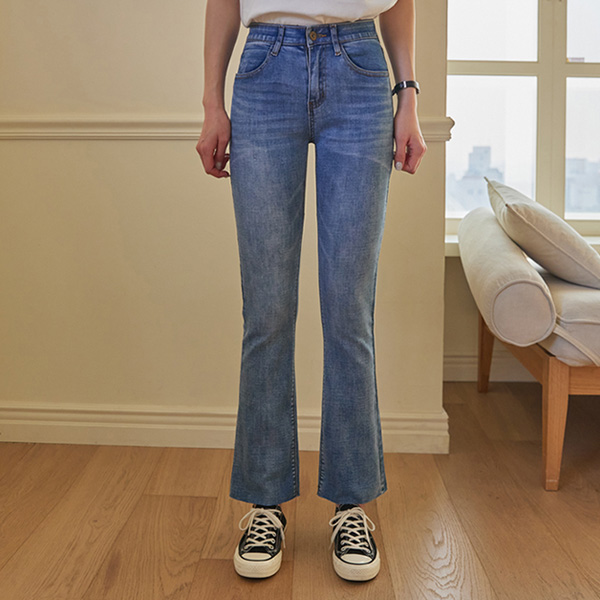 <font color="bb4b57"><b></b></font>Vintage Washing Semi-Bootcut Hidden Banding Denim Pants (S-XL)