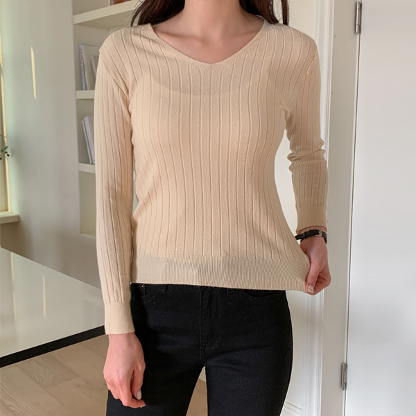 <font color="bb4b57"><b>[Special Offer 1+1]</b></font> Toktok Slim V-neck Corrugated Knit