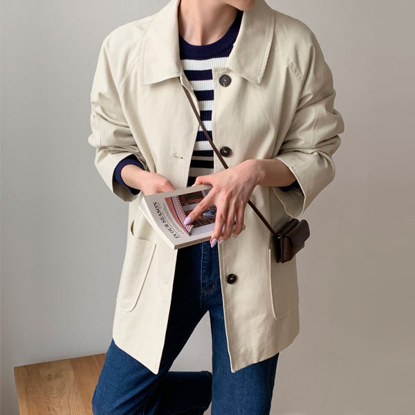 Basic single collar half trench coat