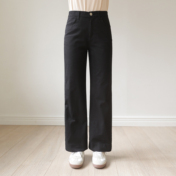 Milk Light Cotton Straight Pants