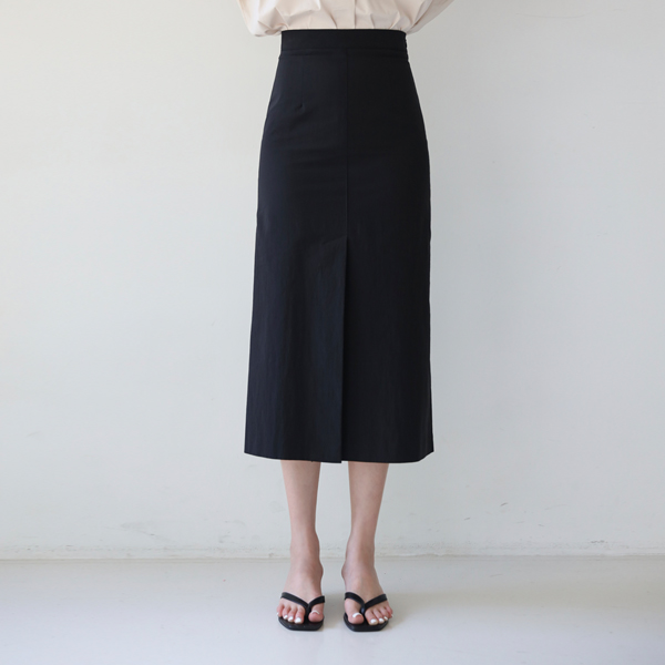 Slit-to-Way Span H-Line Skirt (S, M)