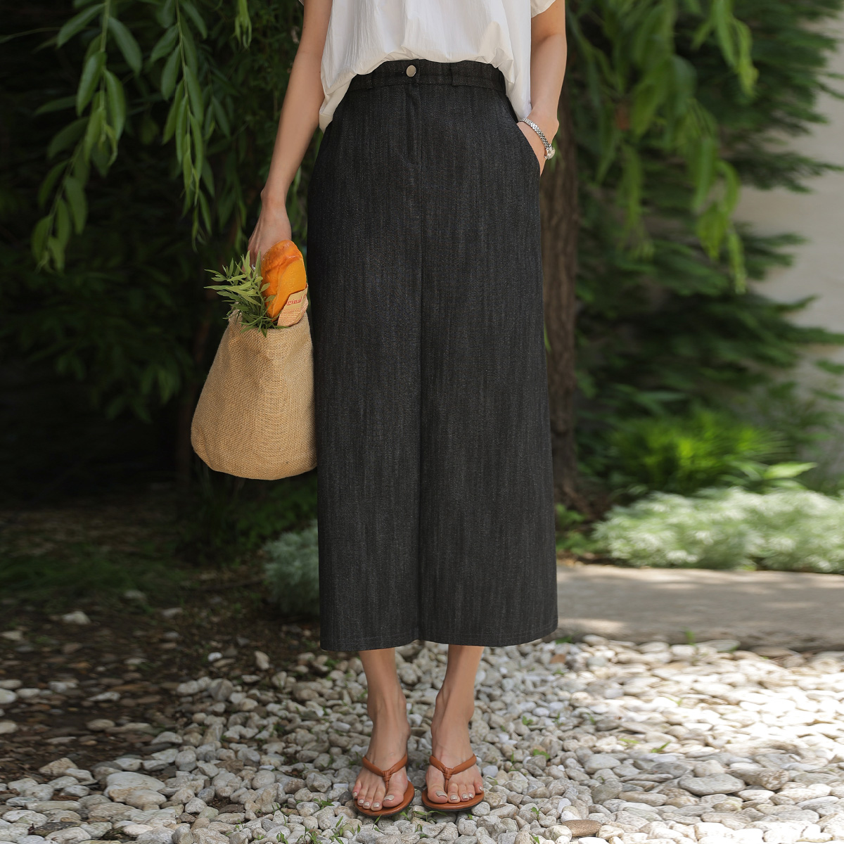 Non-Fade Slim Flare Raw Denim Skirt