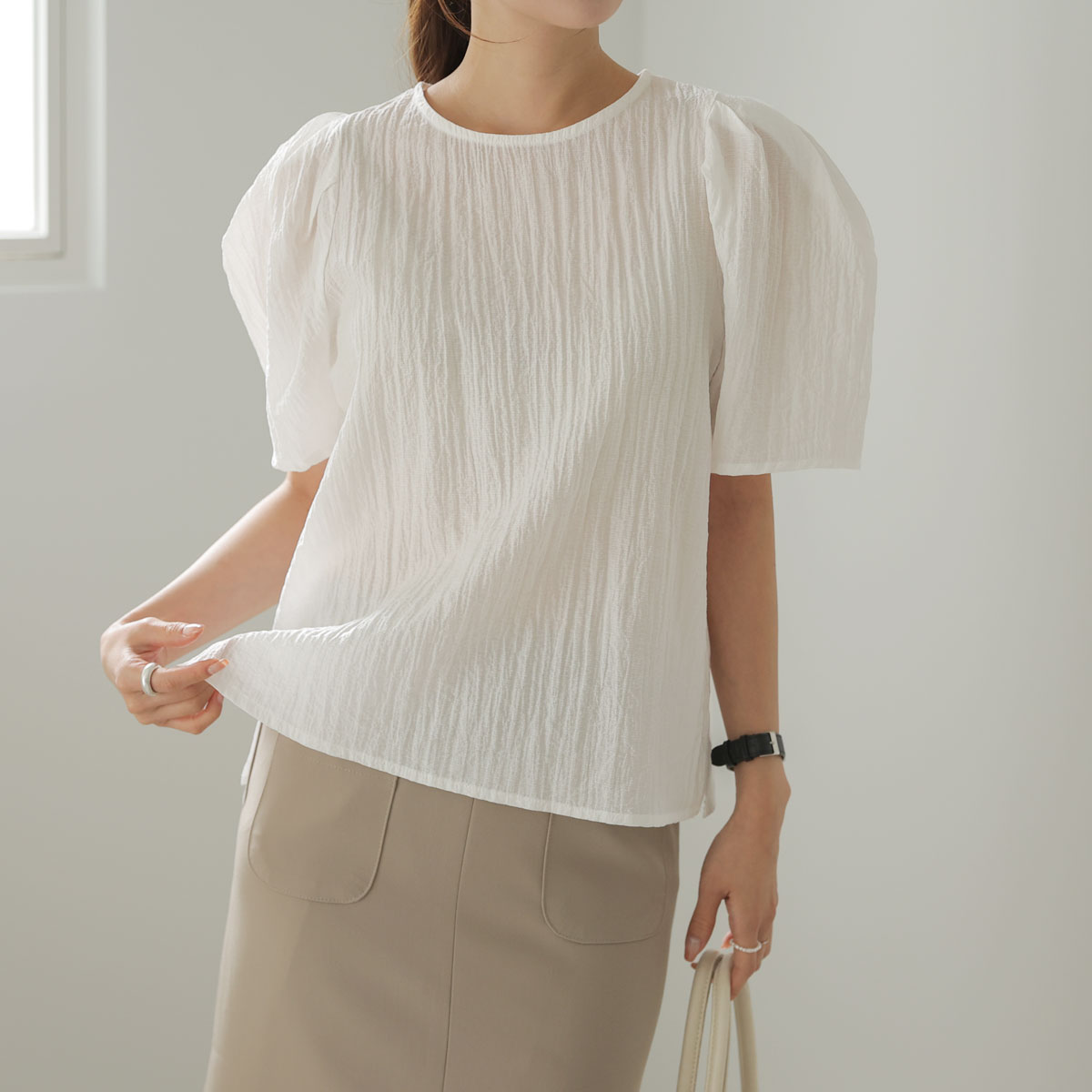 Dayer Puff Short Sleeve Blouse