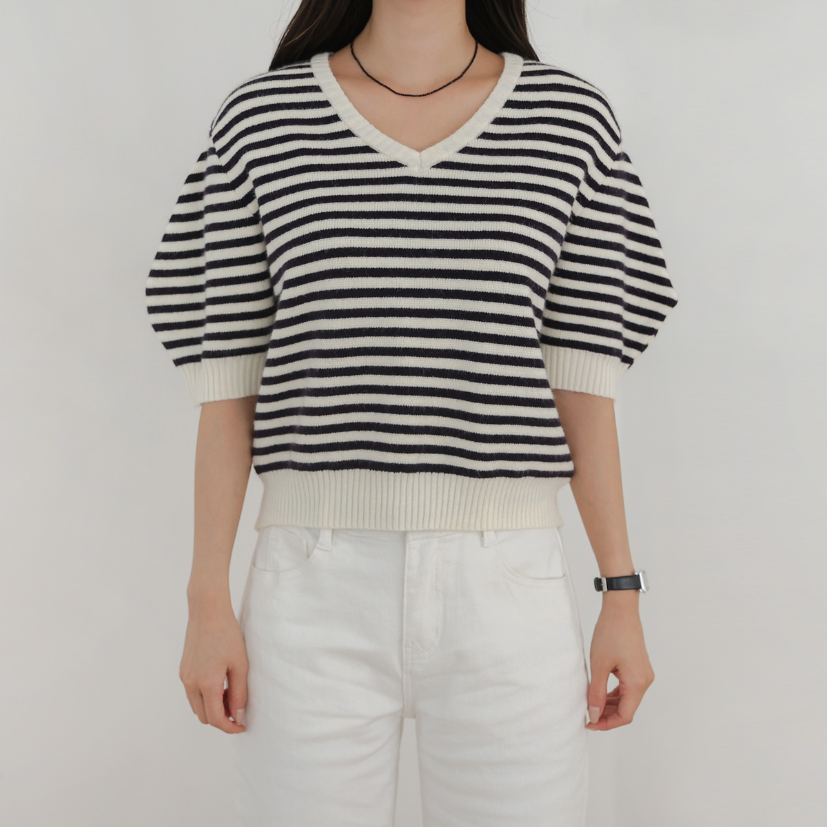 Log V-neck puff short sleeve knit