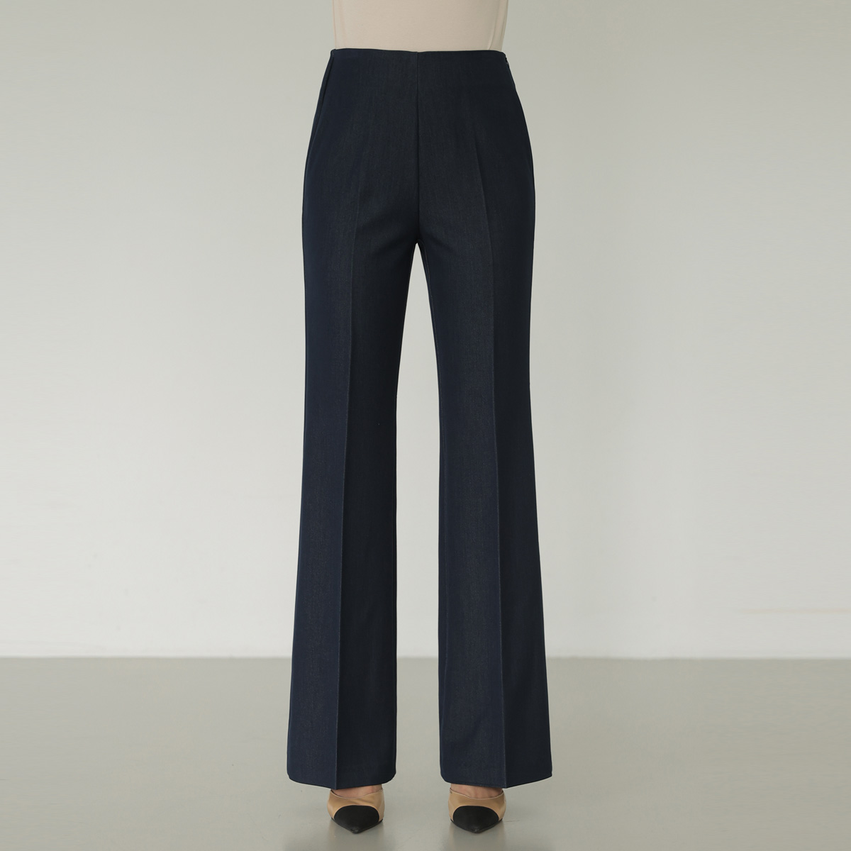 W Bandingspan Blue Bootcut Slacks