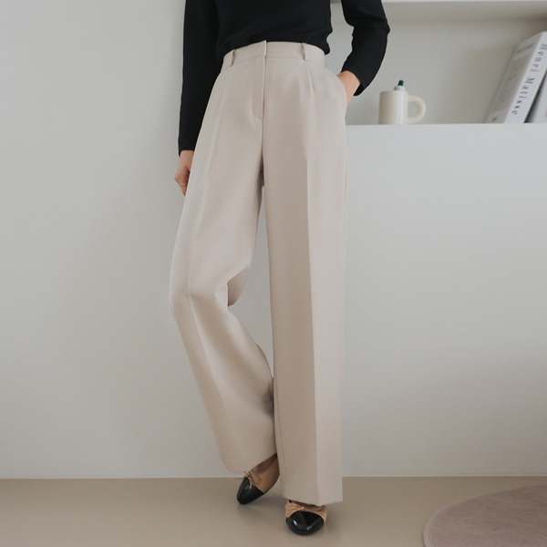 <font color="bb4b57"><b>Limited quantity SALE</b></font><br> De Pintuck Semi-Wide Slacks (SL)