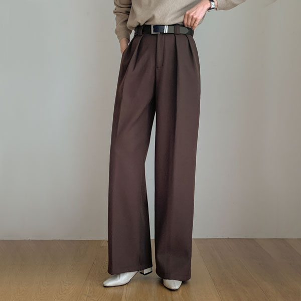 <font color="bb4b57"><b>Limited quantity SALE</b></font><br> [Beltset] Foil Raised Fleece Pin Tuck Slacks (SL)