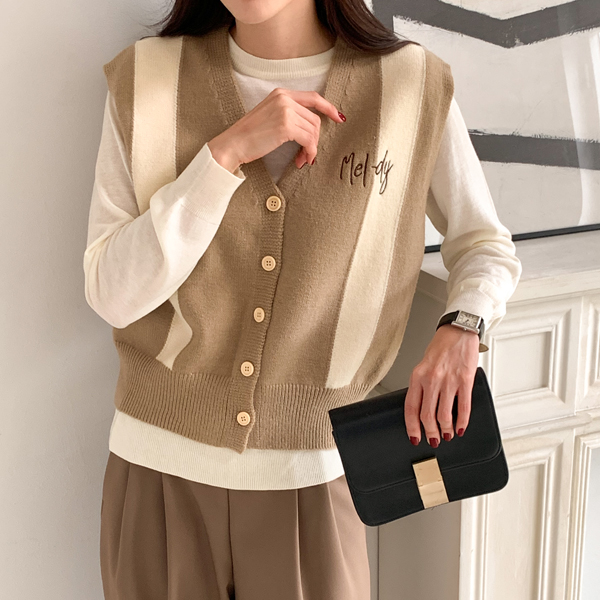 Daol color combination embroidery knit vest