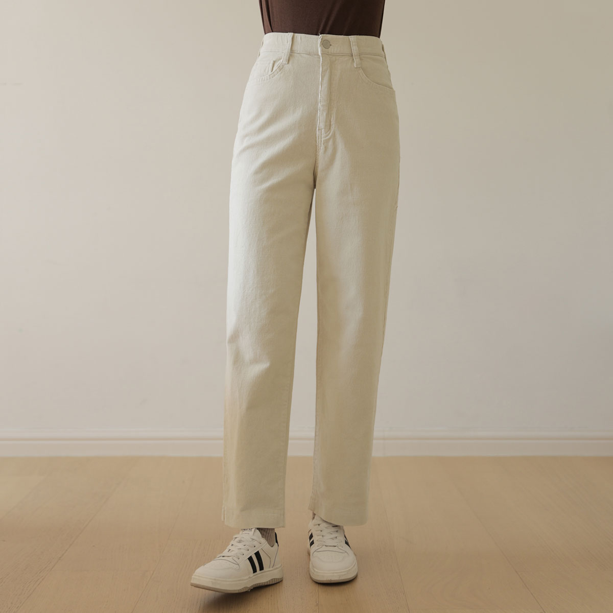 Warming exhaust corduroy pants