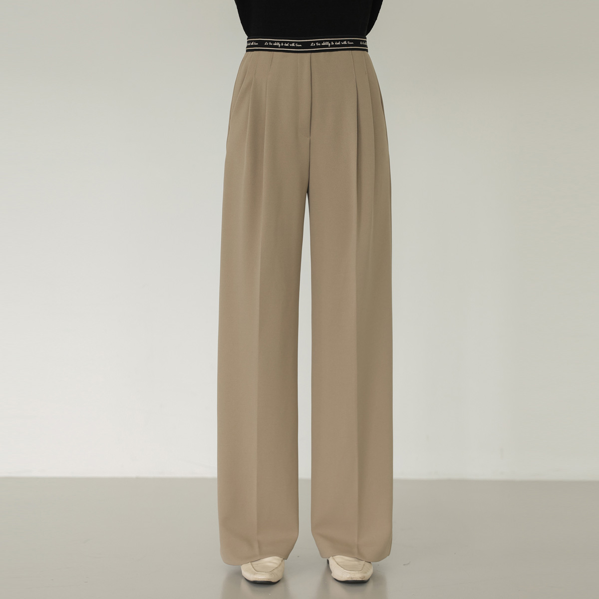 Lettering banding pin tuck wide slacks