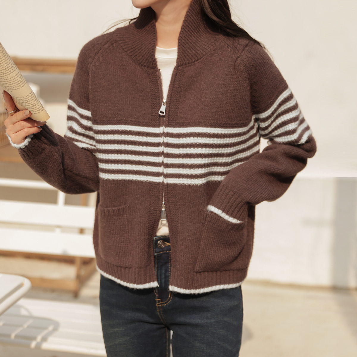 Single-color Zip knit