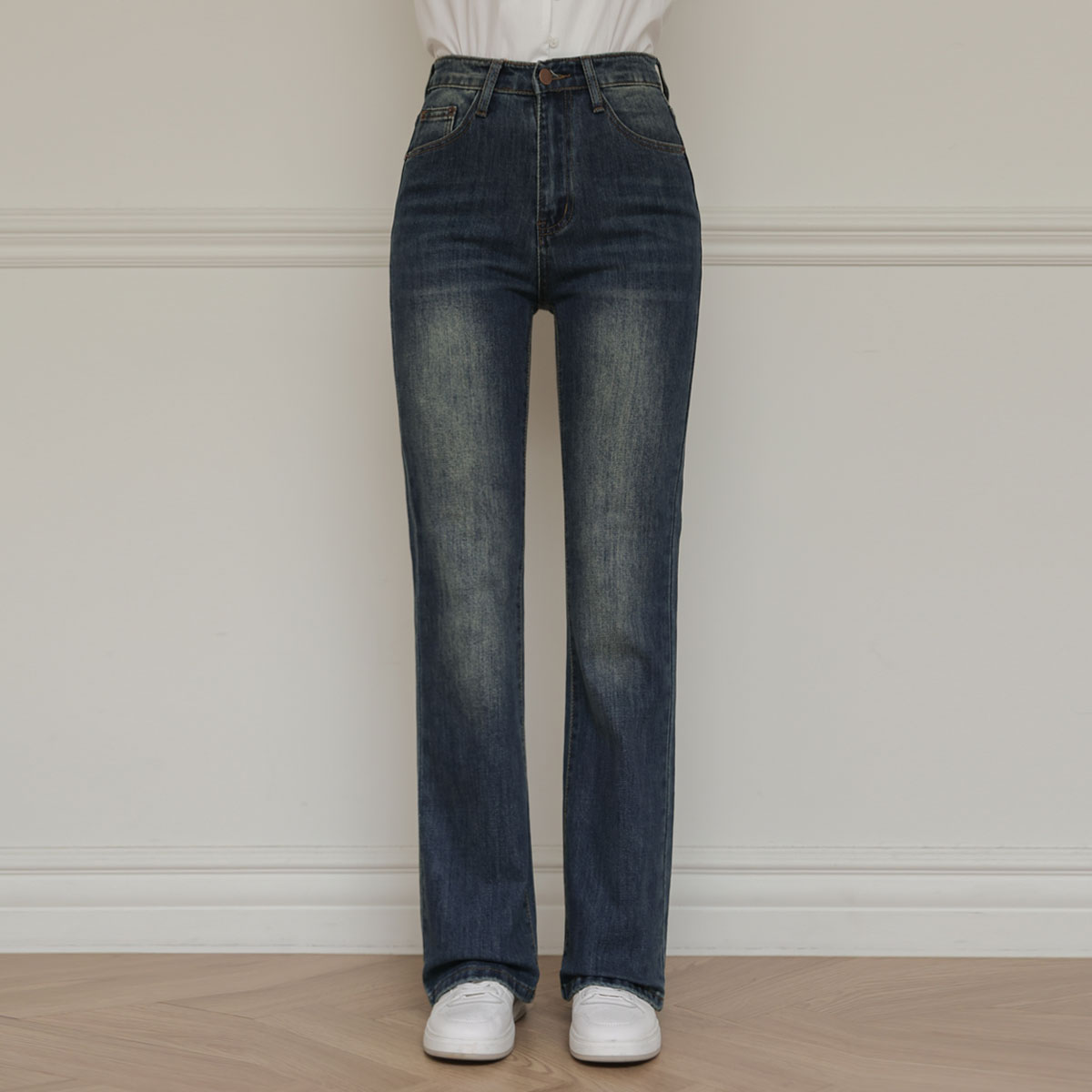 Correction effect bootcut denim pants (4 sizes)