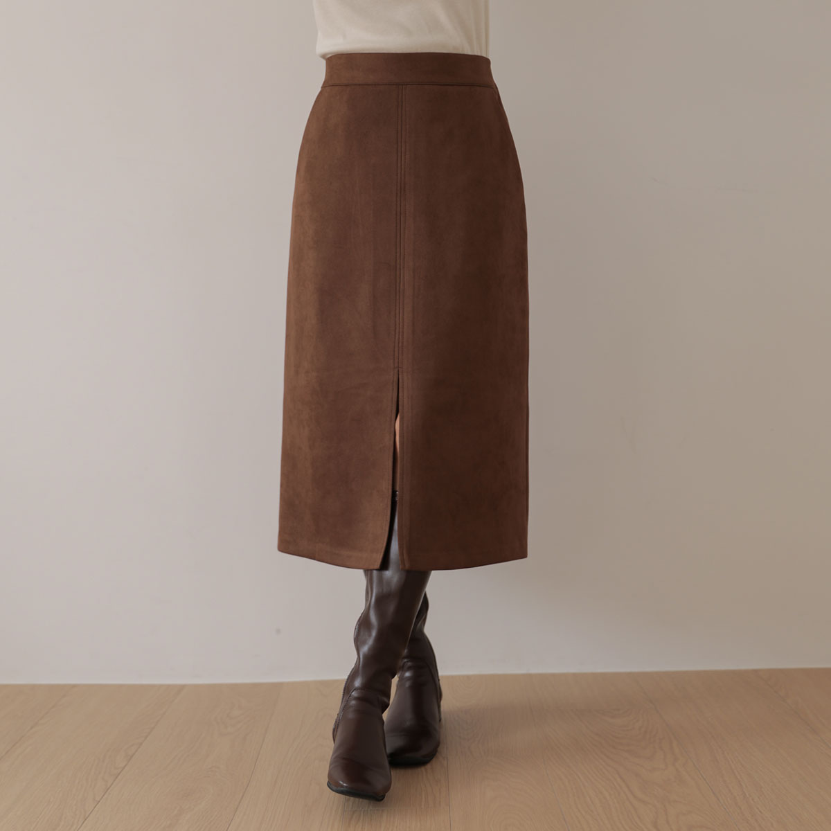 Charming Suede Skirt