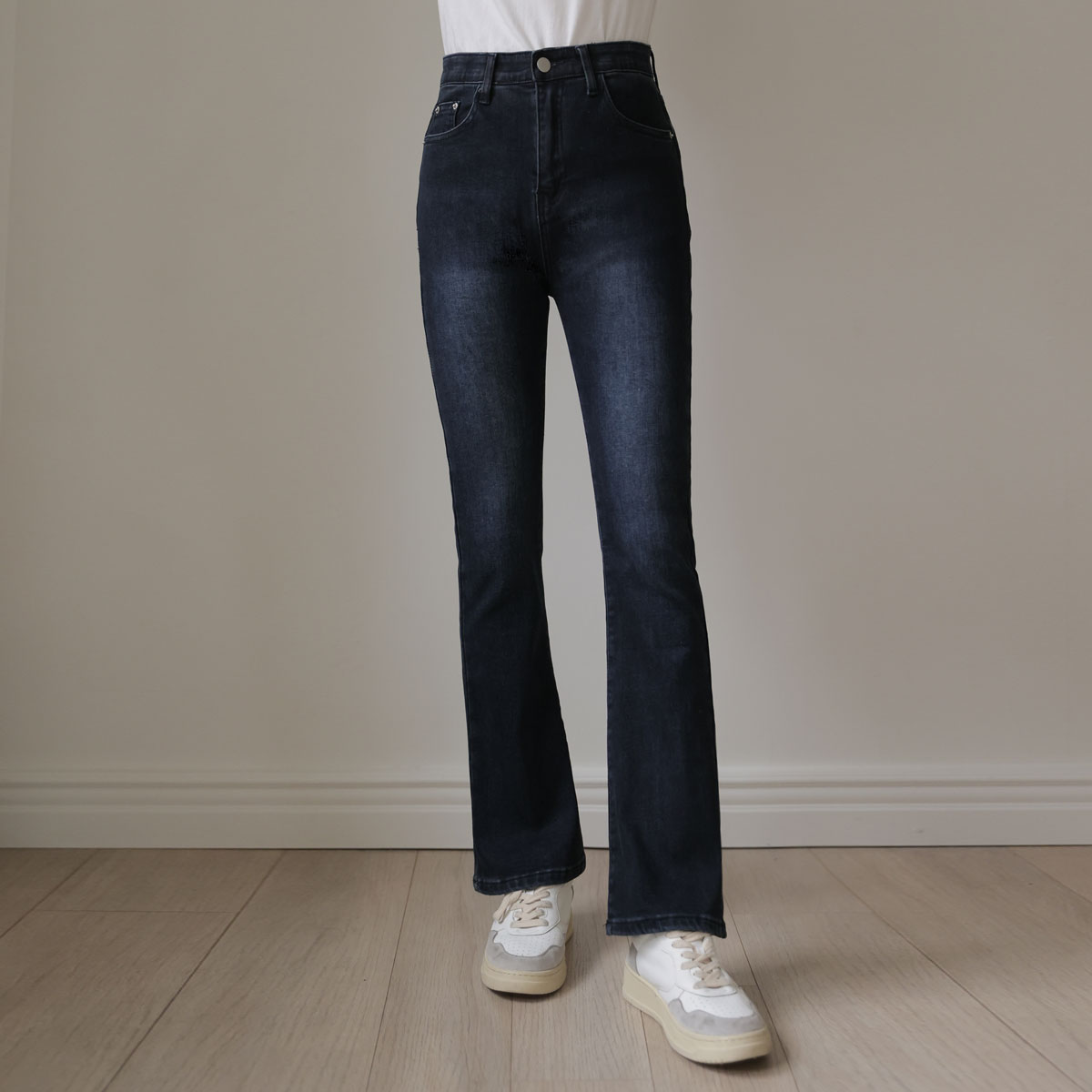 Plus Fever-Mounted Bootcut Denim Pants