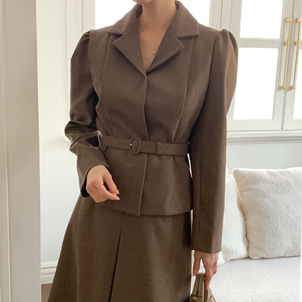 <font color="bb4b57"><b>Limited quantity SALE</b></font><br> [primium] Kate Taylor Wool Puff Jacket