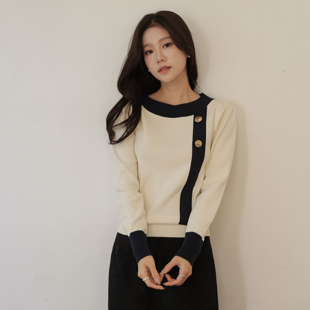 Color blocking line button knit