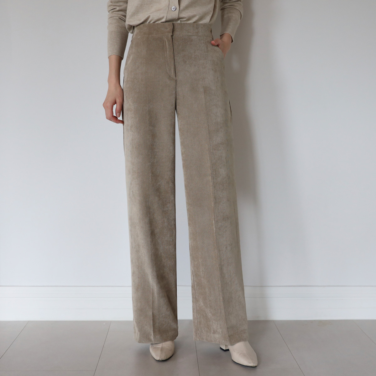 Silky Line Corduroy Straight Slacks (SL)