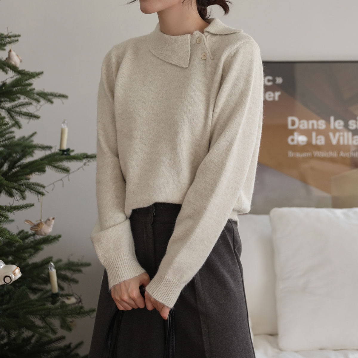 Ellie diagonal button collar Wool knit