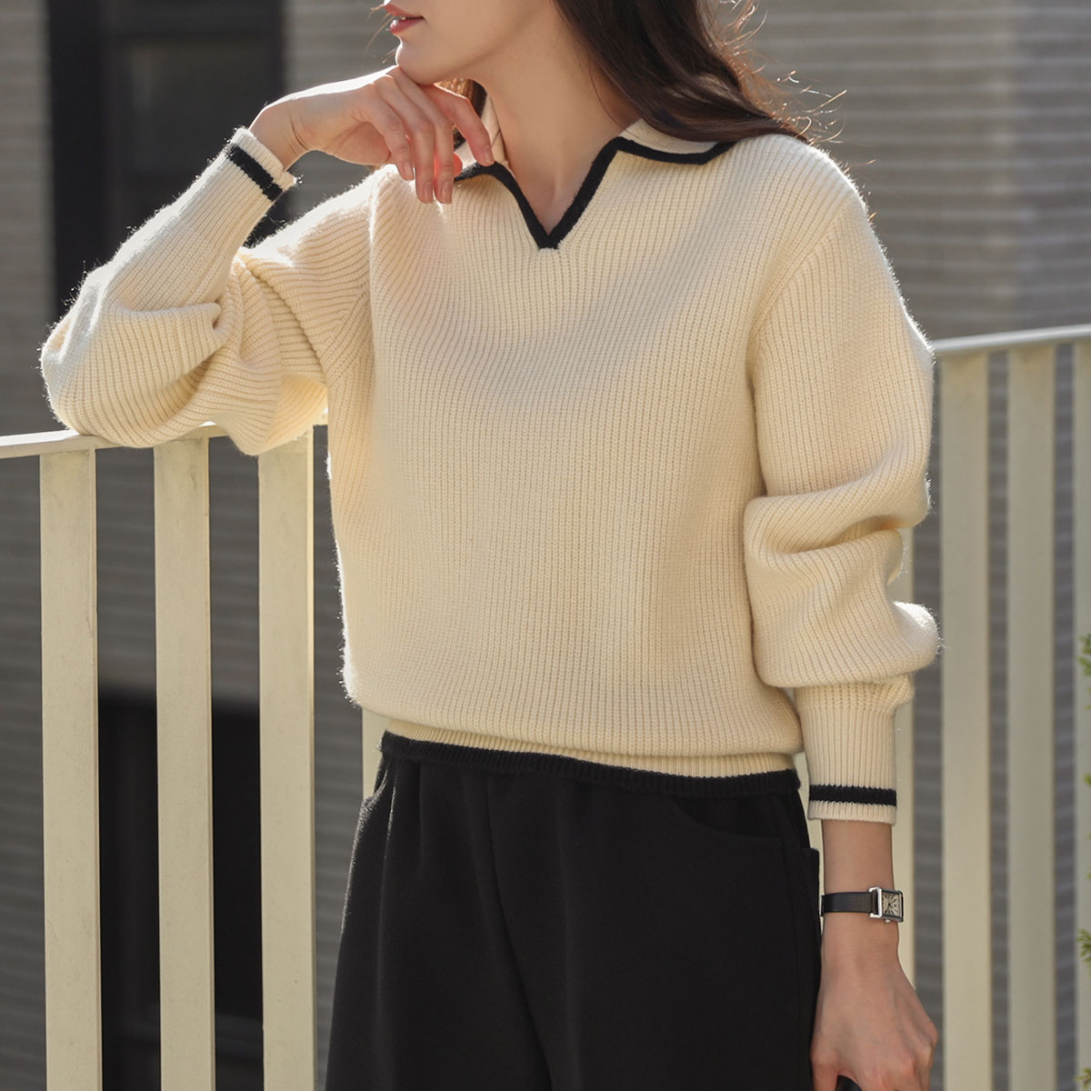 Burnt color combination open collar knit