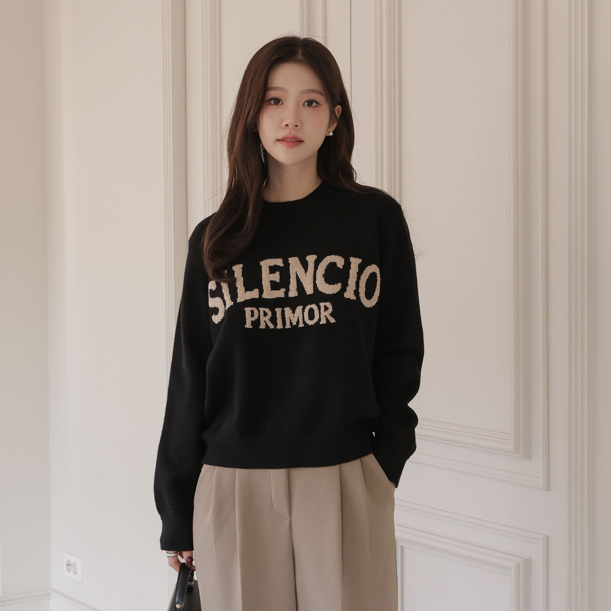 Shine Pearl Lettering Knit