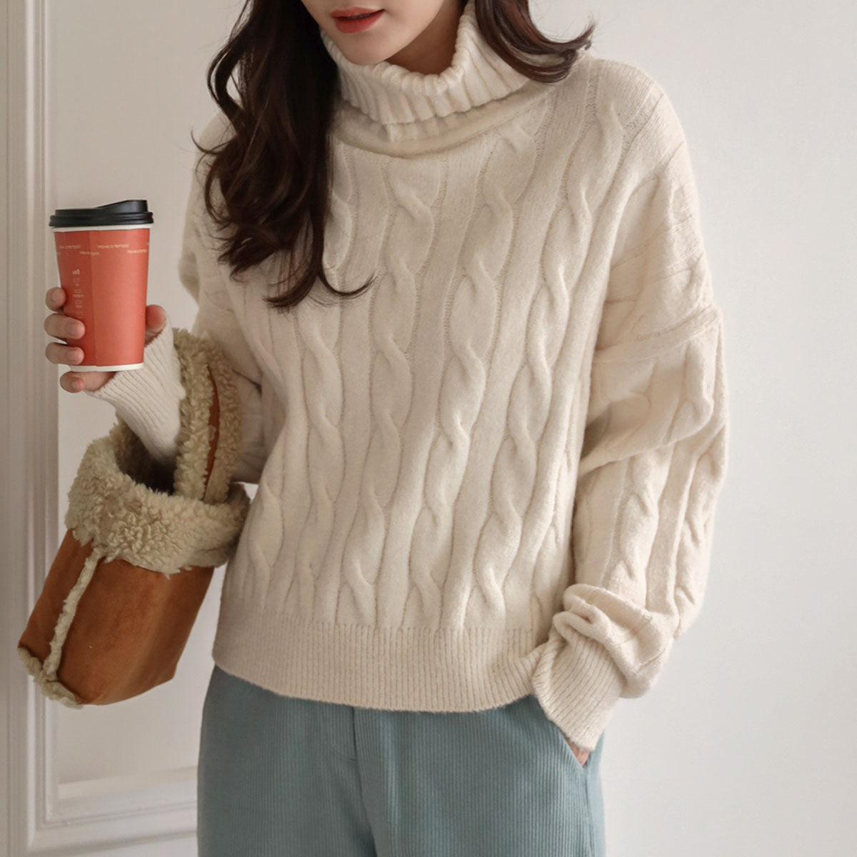 Thick Cable Pola Knit