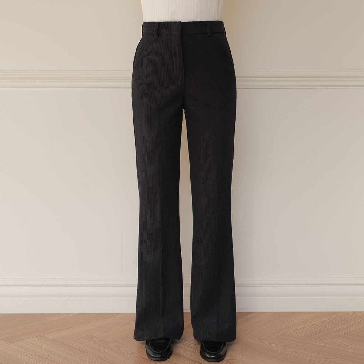 3TYPE Sharp Span Corduroy Bootcut Slacks