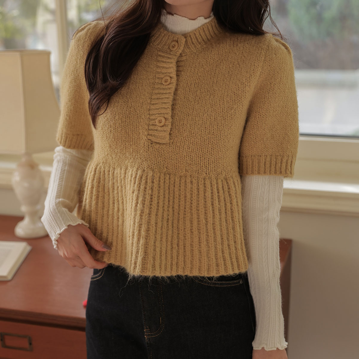 Sweet button short sleeve knit