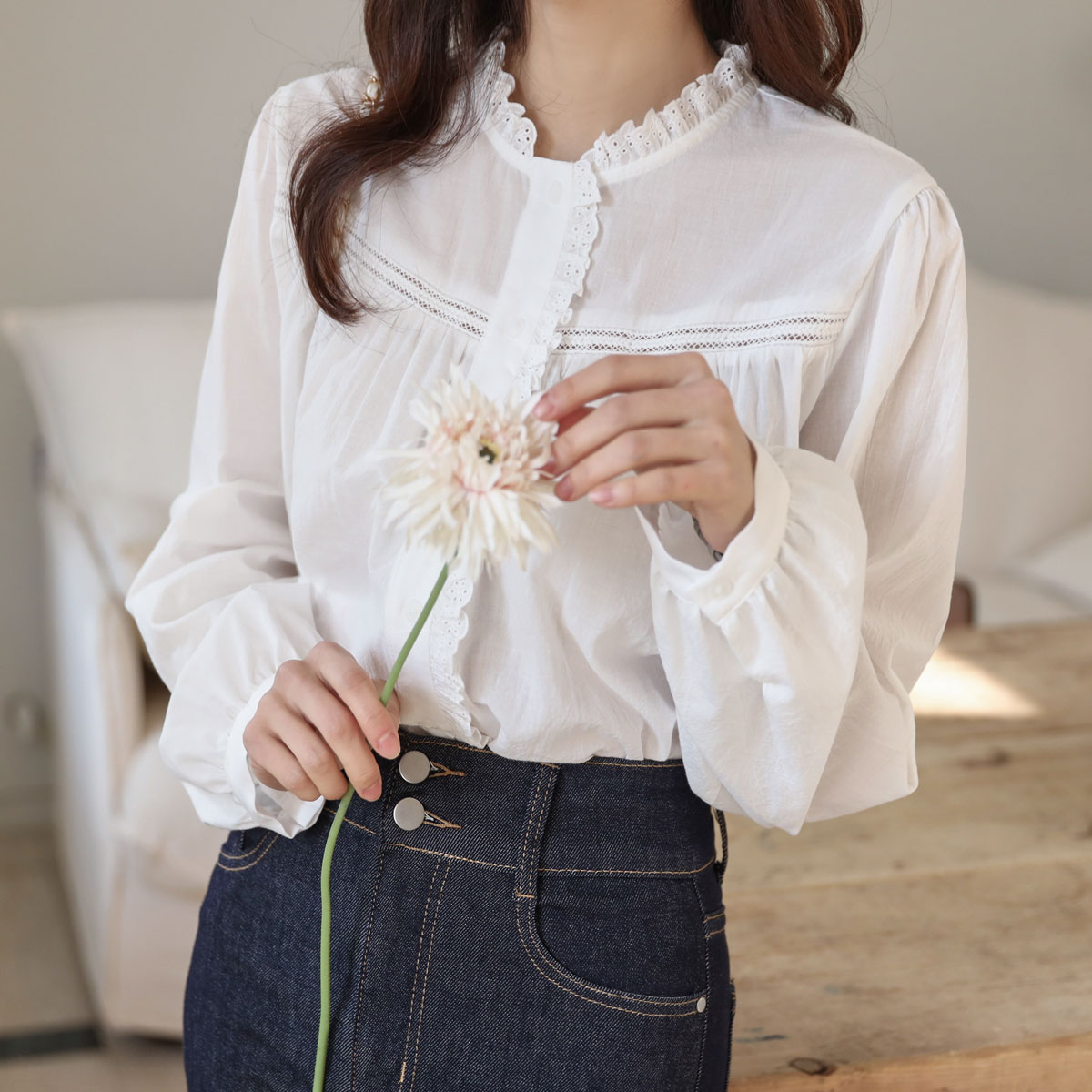 Enyu Frill Blouse